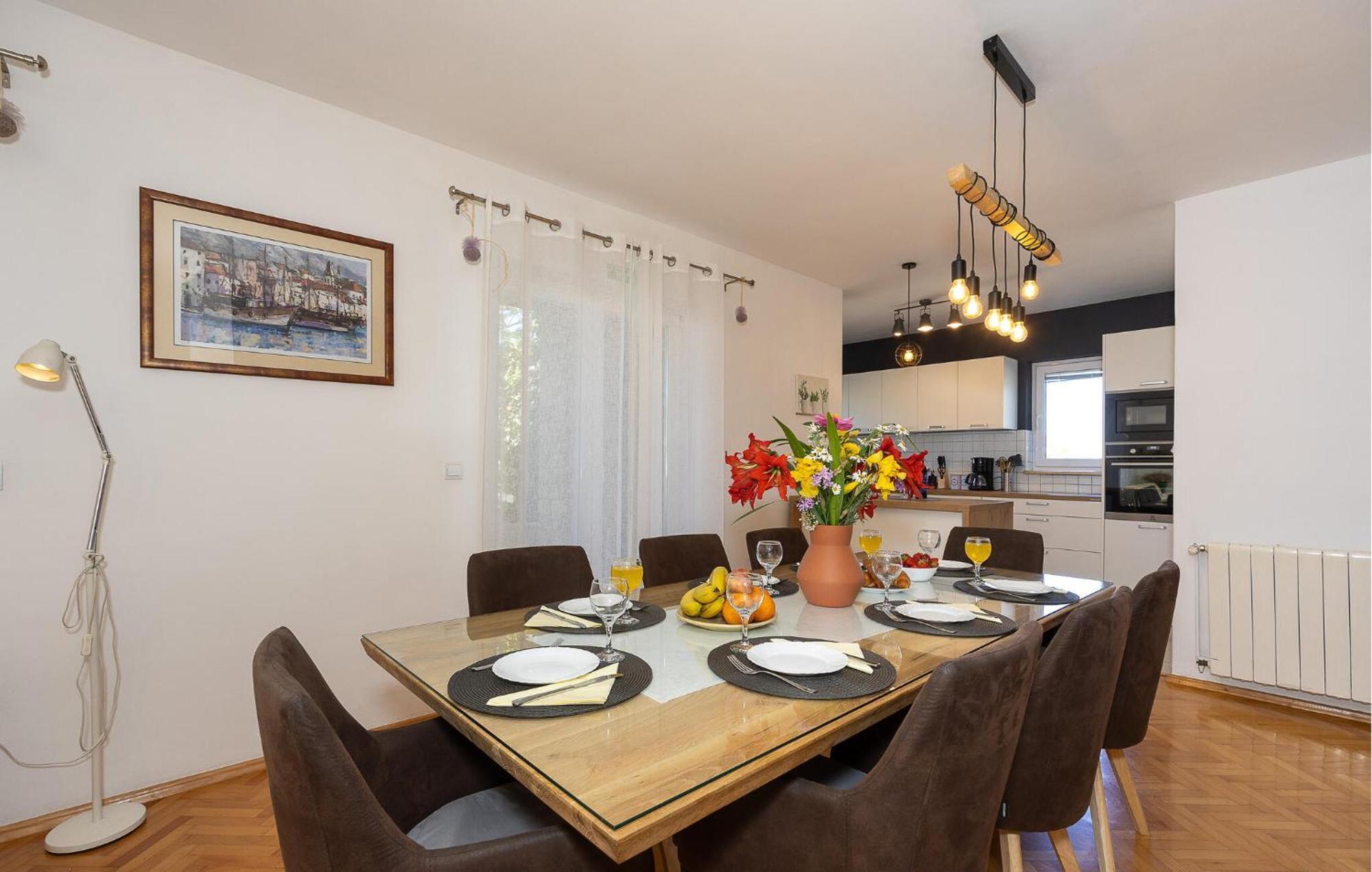 Beautiful Home In Makarska With Kitchen エクステリア 写真