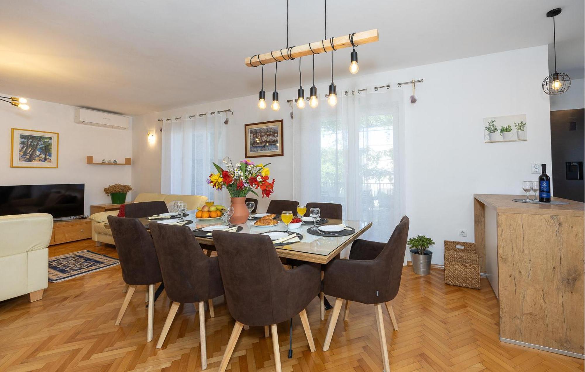 Beautiful Home In Makarska With Kitchen エクステリア 写真